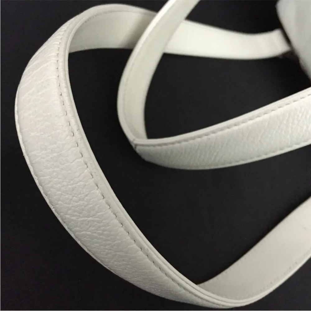 Authentic Chanel White Chocolate Bar Bag - Picture 13 of 14